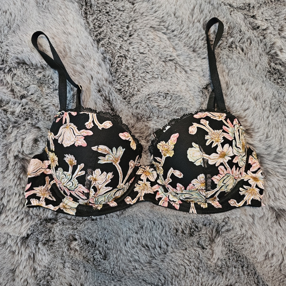 Victoria's Secret Dream Angel's lined demi dark floral 32C